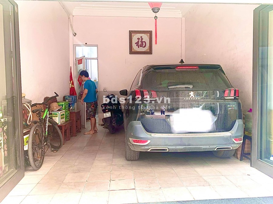 Bán nhà Trần Quang Diệu, ngõ ô tô tải tránh nhau, dt 42m2, 3.5 tầng, giá 11.5 tỷ