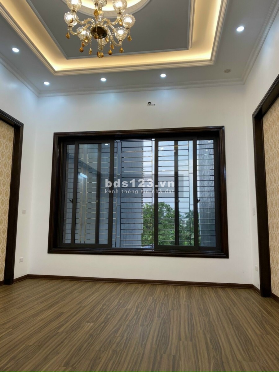 Bán nhà mặt đường Phùng Chí Kiên, TP HD, 4 tầng 67.5m2, mt 4.5m, nhà cực đẹp, chỉ 4.6 tỷ