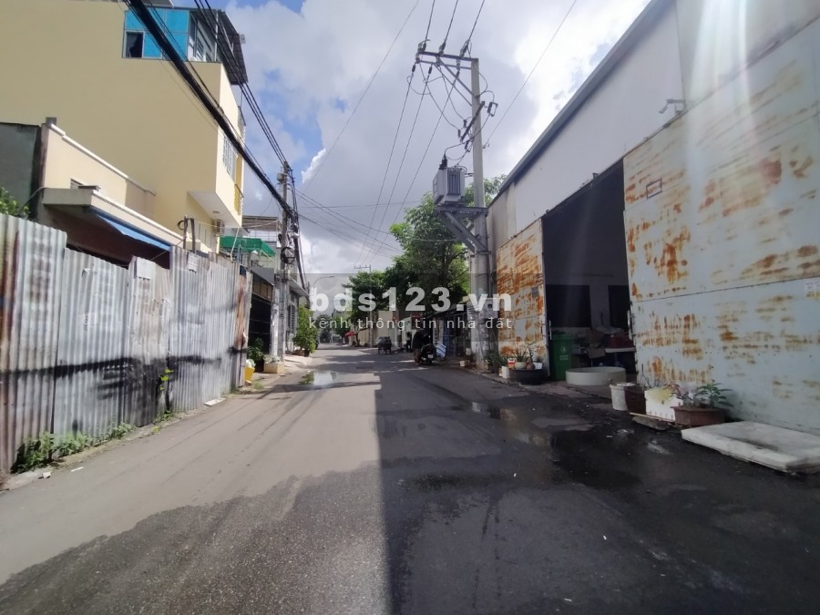 Bán Nhà Xưởng Giá Rẻ MT Đường Liên Khu 1-6 TDT:1200m2 Giá: 35 Tỷ TL