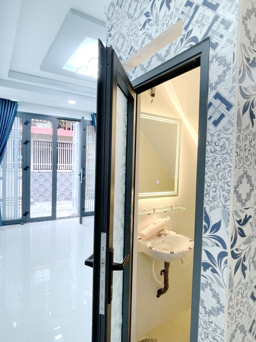 Nhà 1 lầu, 2PN, 2wc hẻm 3m gần mặt tiền đường chính Hưng Phú Phường 9 Quận 8