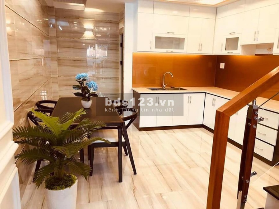 Bán nhà phố liền kề Đường Dương Quảng Hàm, phường 05, Quận Gò vấp