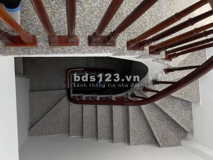 Cần bán nhà Siêu Hiếm, Hot, DT 32m, 5T, Mt 6m, giá chỉ 2.85 tỷ, Xuân Đỉnh, Từ Liêm.