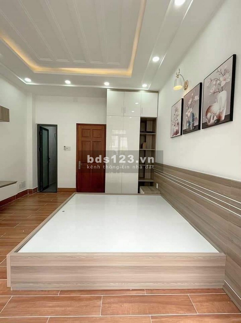 Bán nhà mới đẹp 2 lầu hẻm xe hơi 1979 Huỳnh Tấn Phát thị trấn Nhà Bè