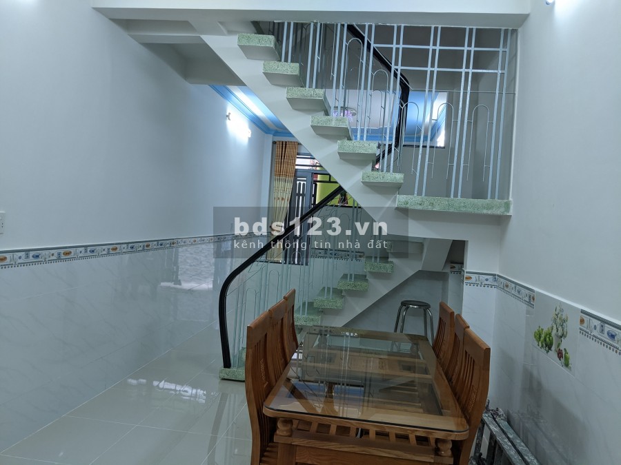 Bán nhà nguyên căn đường Cô Giang, Quận Phú Nhuận, dt 40m2, giá bán chỉ 5 Tỷ 65