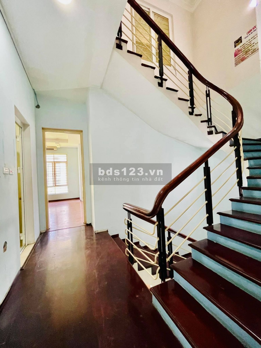Bán nhà Phố Liên Cơ, ô tô tránh, vỉa hè, kinh doanh, 106m2 x 4 tầng, nhỉnh 18 tỷ