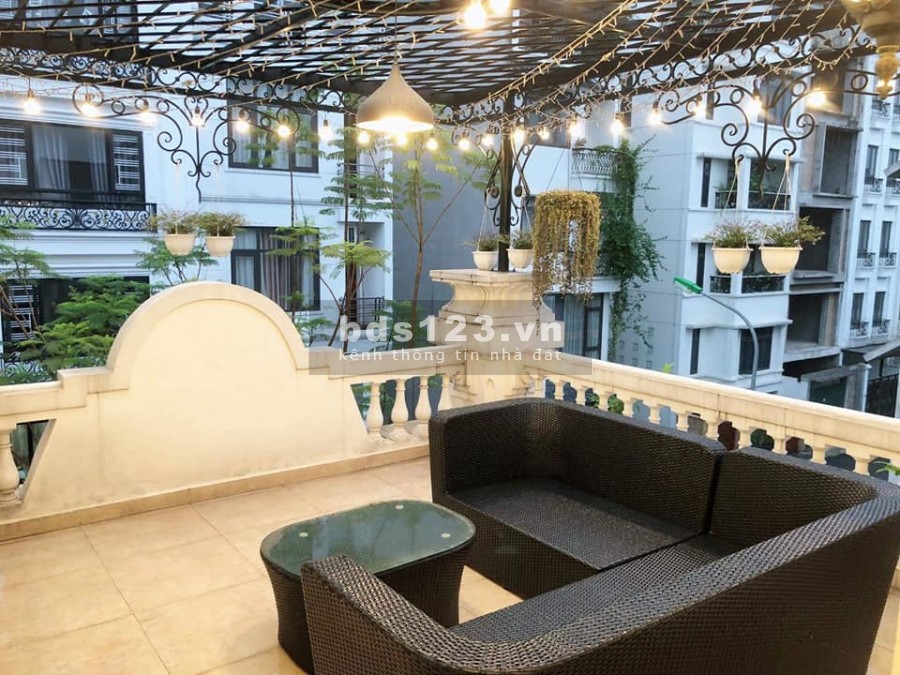 Bán Biệt Thự Minh Tâm Long Biên 135 m2, 4 tầng, Mt 9m, giá 18,9 tỷ nội thất cao cấp