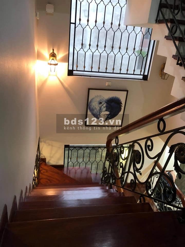 Bán Biệt Thự Minh Tâm Long Biên 135 m2, 4 tầng, Mt 9m, giá 18,9 tỷ nội thất cao cấp