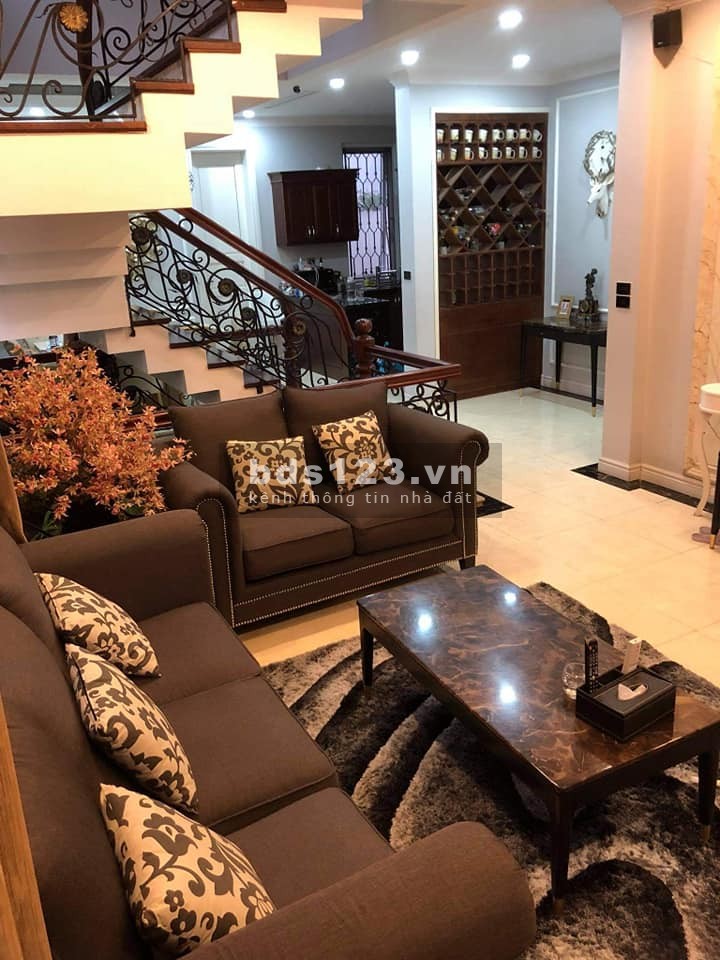 Bán Biệt Thự Minh Tâm Long Biên 135 m2, 4 tầng, Mt 9m, giá 18,9 tỷ nội thất cao cấp