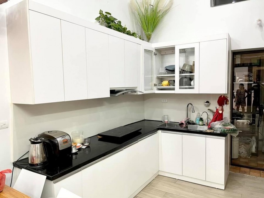Phố xã Đàn chủ để lại toàn bộ nội thất, dt 28m2, 5 tầng, mt 5.7m, giá 4.5 tỷ