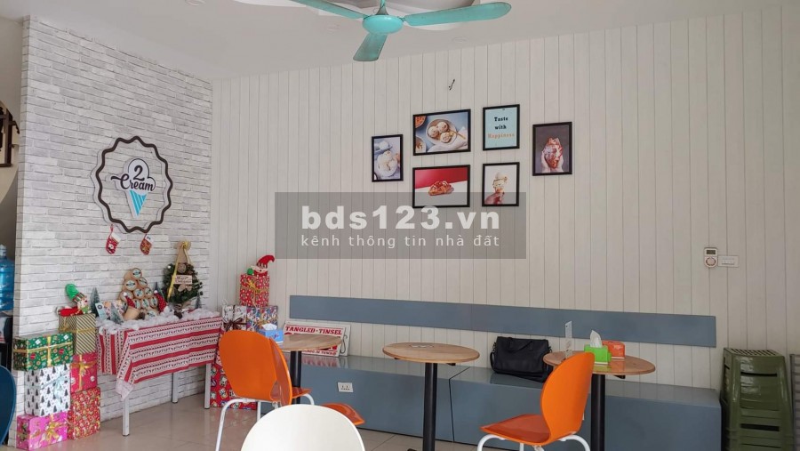 Trịnh Công Sơn, 84mX7mMT, View Hồ. Kinh doanh, văn phòng.. Giá 34 tỷ.