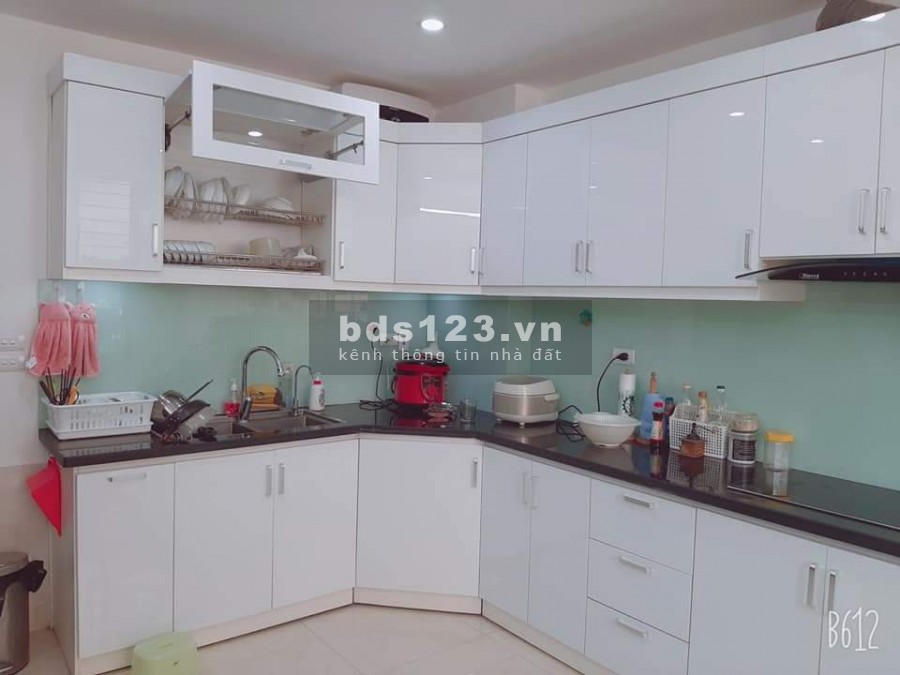 Bán nhà 6 tầng, Cổ Nhuế - Từ Liêm, siêu đẹp diện tích 38m2, giá 4.15 tỷ.