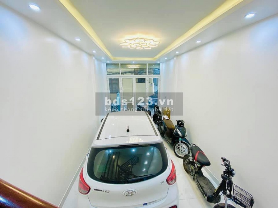 Bán nhà Đền Từ Hoàng Mai, kinh doanh đỉnh, 7 tỷ, 4 tầng đúc, sổ đẹp, nở hậu