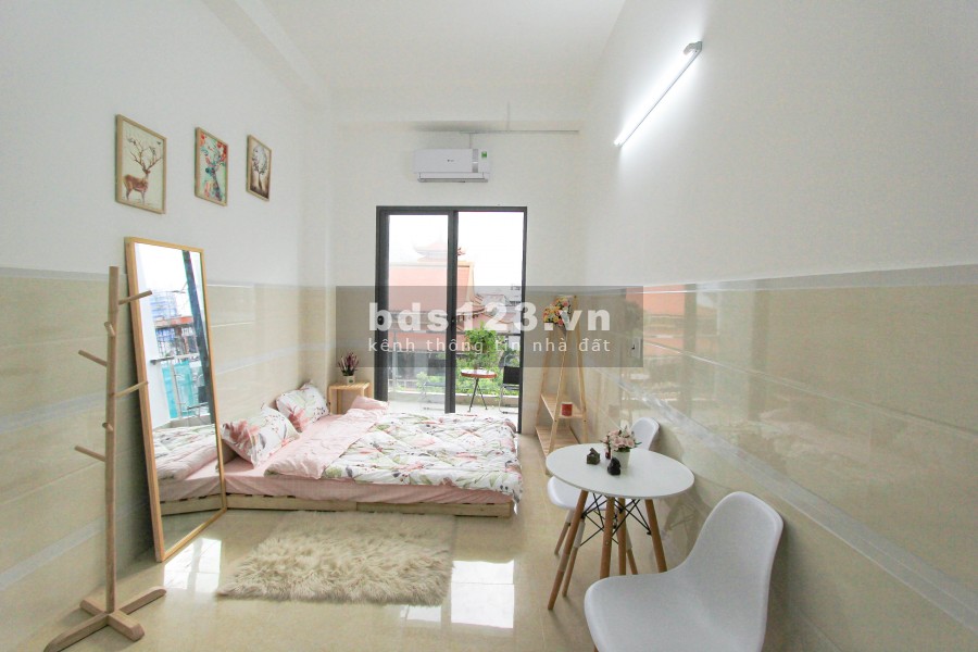 Cho thuê căn hộ ban công riêng Quận 7, giá chỉ 4.6 triệu-4.8 triệu