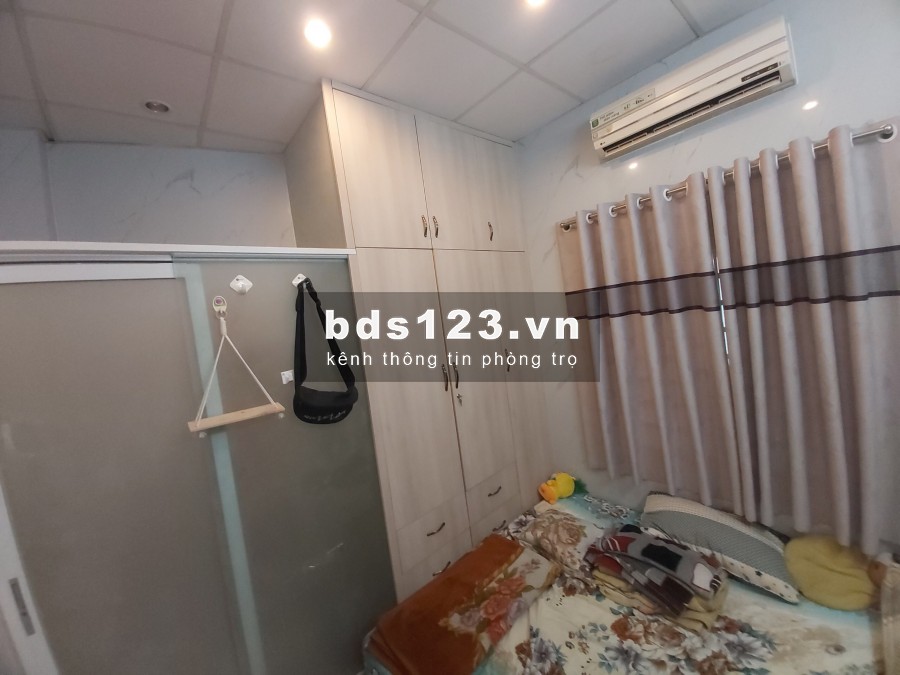 Cho thuê nguyên lầu hoặc phòng trọ, có sẵn nội thất cơ bản, rộng 12m2