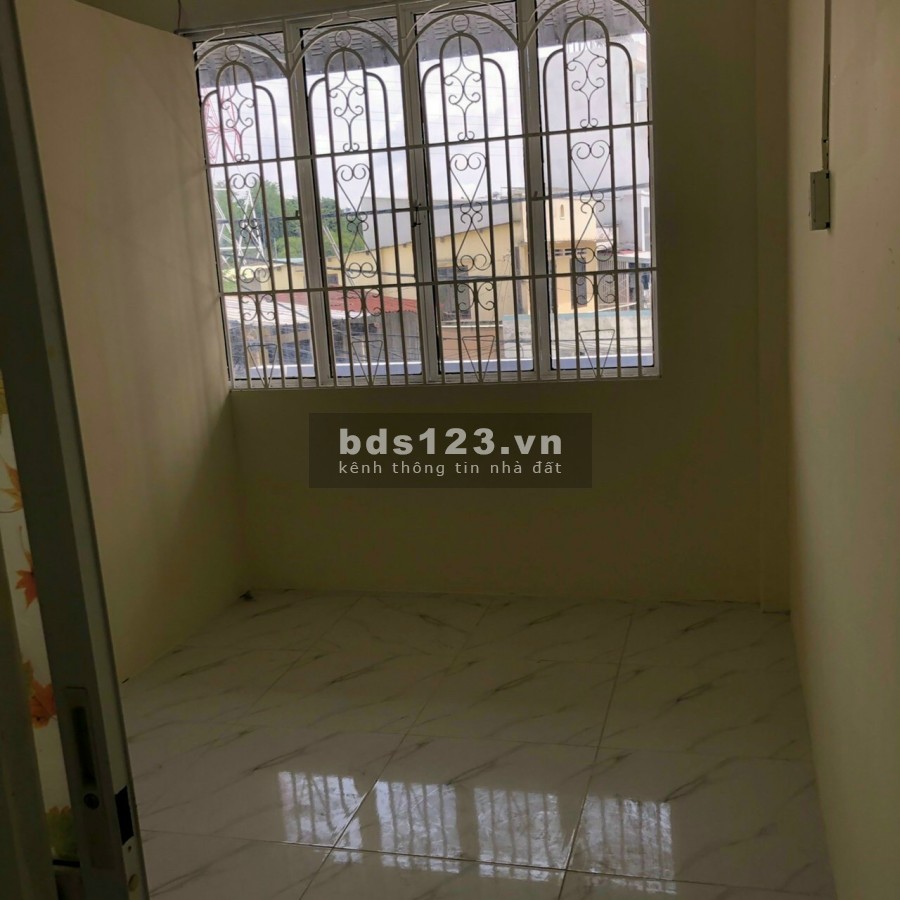 Bán nhà mặt tiền đường 12, Phước Bình, Quận 9, giá 3.85 tỷ, thương lượng chính chủ