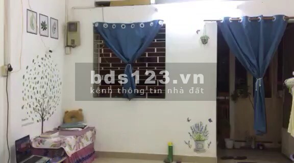 Phòng chung cư cũ ngay trung tâm Q1 dt 64m2 cách chợ Bến Thành 200m