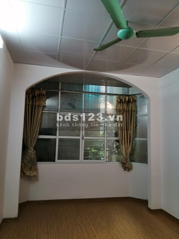Cần bán nhà,ô tô, gần phố, Nguyễn Trãi,DT 27m,4T,MT 3.6m,2.88 tỷ.