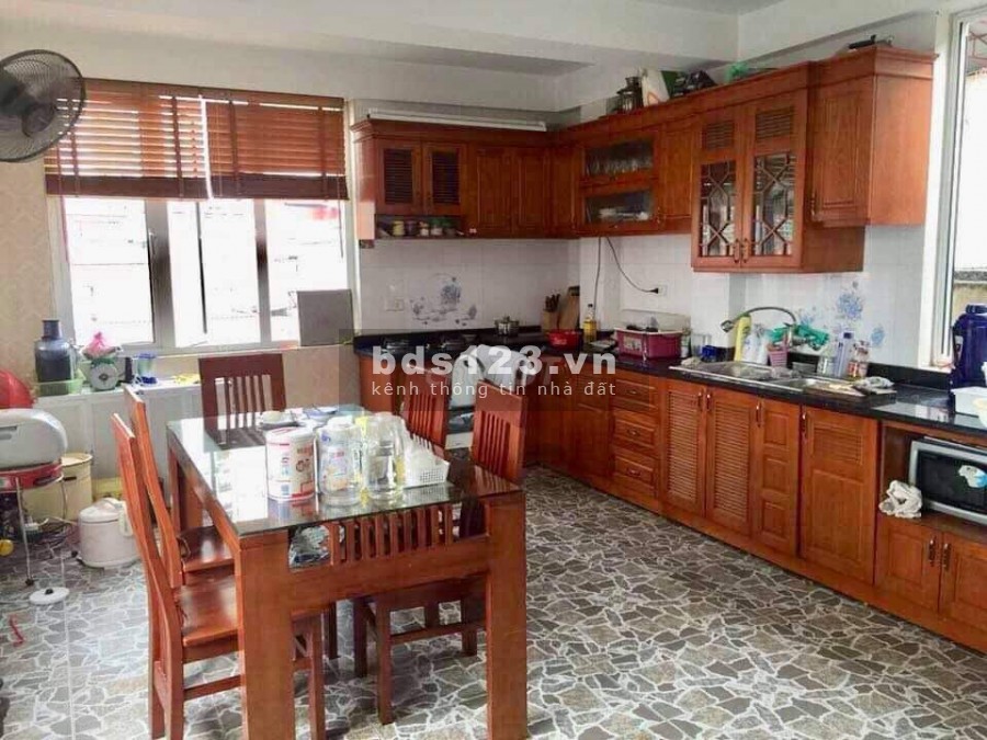 Nhà tổ 12 Nghĩa Tân, giáp Công Viên, Lô Góc, ô tô, giá bán 4.5 tỷ