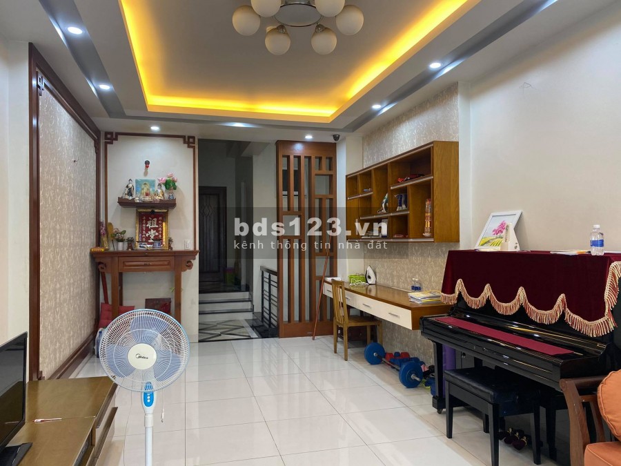 Bán Nhà Đẹp 85m2 Công nhận đủ, Hẻm Vip 12m Nguyễn Trãi sát Q1, Khu dân trí cao