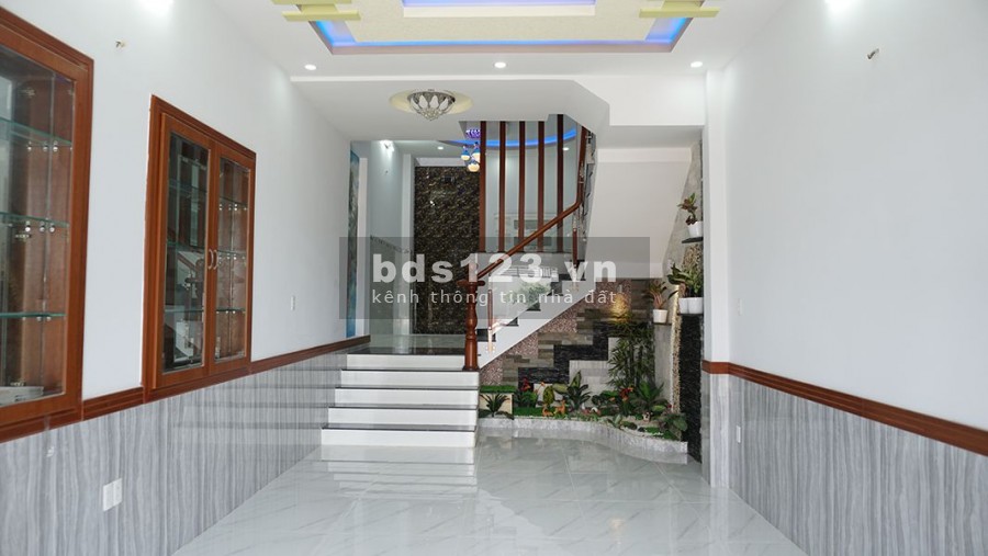 Bán nhà Tam Trinh, mặt tiền rộng, kinh doanh tốt, 5T, giá bán 4,9 tỷ