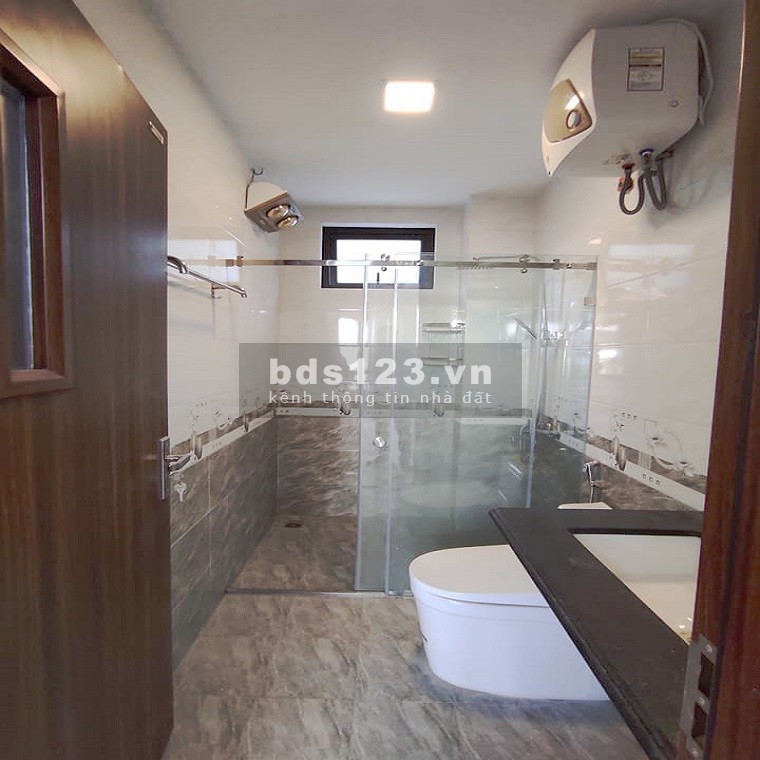 Giảm 200 triệu bán gấp nhà Ái Mộ nhà đẹp ở ngay, dt 37m2, 5 tầng, nhỉnh 4 tỷ