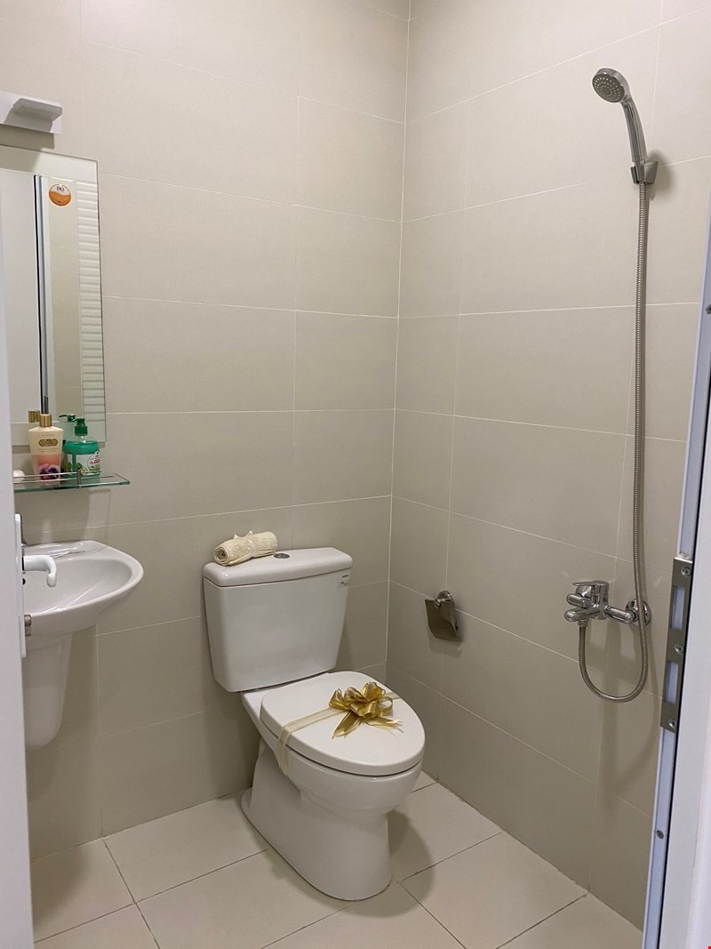 Bán nhà giá nhỉnh 100 triệu/m2, cách Trường Chinh 50m, 4 tầng, ô tô đỗ cửa