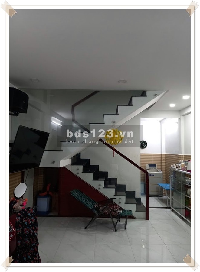 Bán nhà HXH diện tích khủng 80m2 chỉ 6.4 tỷ Trần Quý Cáp Bình Thạnh