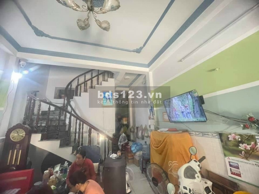 Đường trước nhà 6m Lý Thường Kiệt, tiện kinh doanh, giá bán 5,4 tỷ