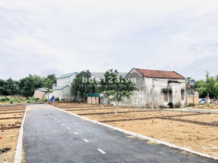 Chính chủ bán giá chỉ 600 triệu, sở hữu ngay cạnh công nghệ cao, tỷ suất lợi nhuận cao, thanh khoản tốt. LH: 0962830896