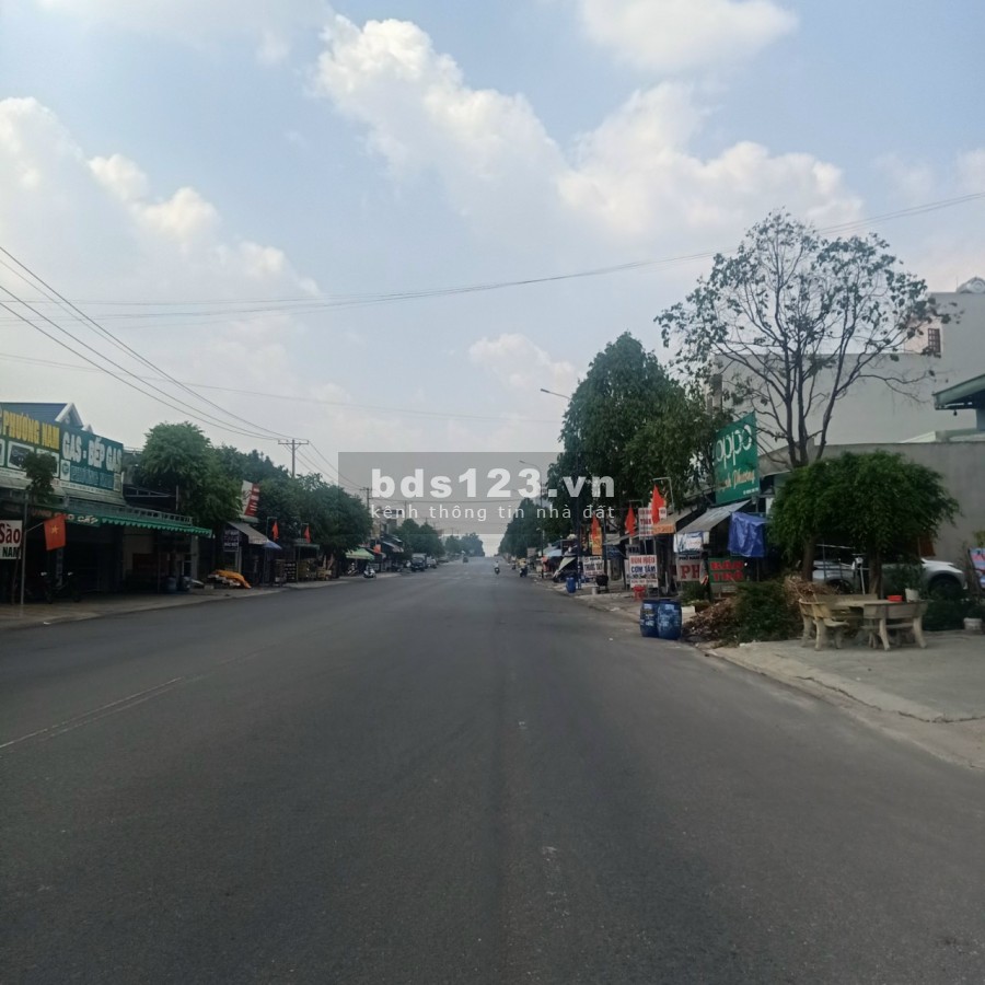 Gia đình cần tiền trả nợ cần bán trọ đang kinh doanh ổn định ngay Khu Đô Thị và Công Nghiệp Mỹ Phước 3.