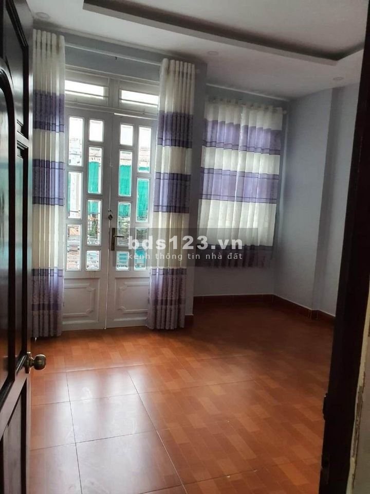 Bán gấp nhà Phan Văn Trị Gò Vấp, 70m2, 3 Tầng, Giá Rẻ Nhất Năm chỉ 6 tỷ