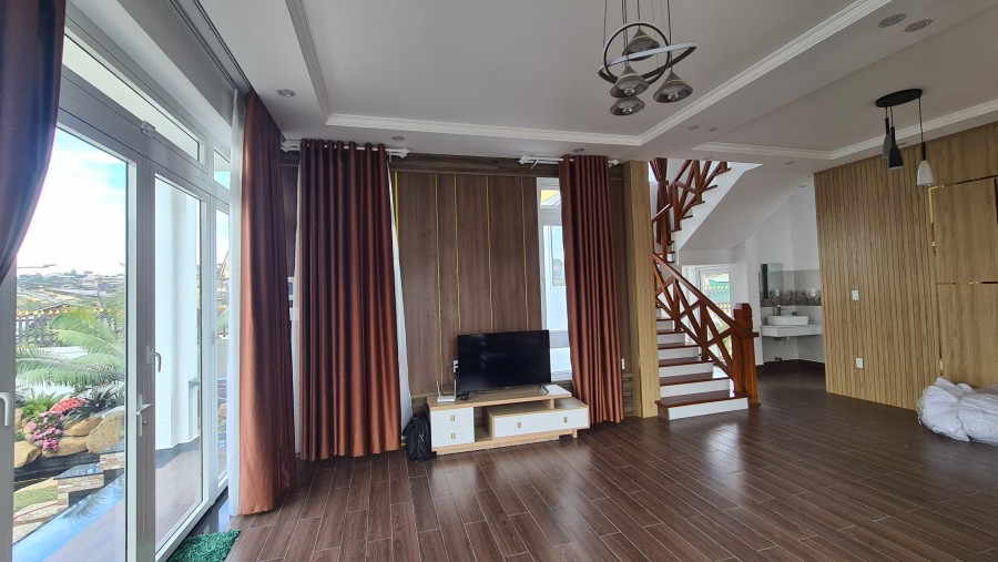 Biệt thự mặt tiền đường Đa Phú, phường 7, thành phố Đà Lạt, lh 0987 792 538
