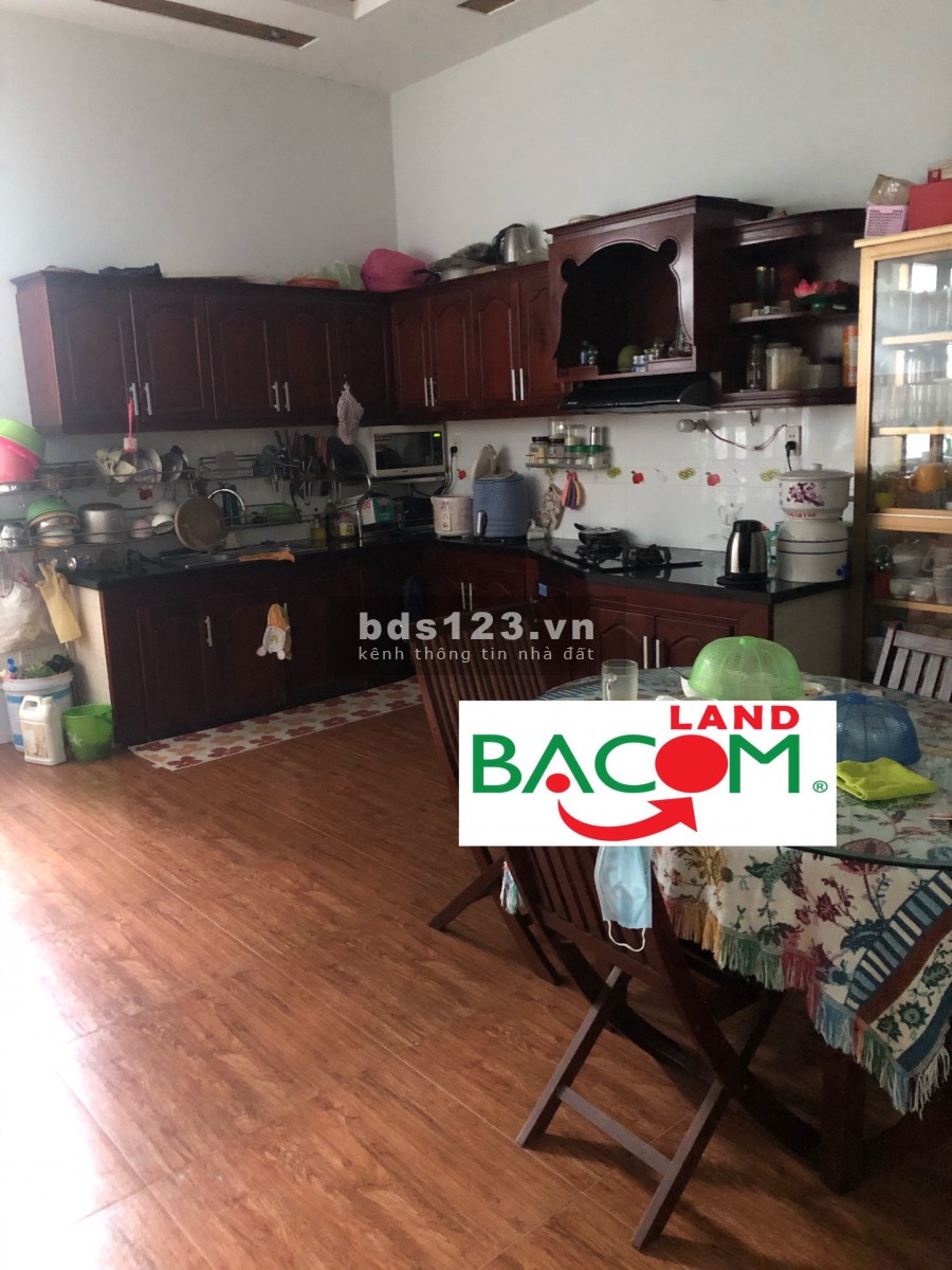 Bán nhà 1T1L giá rẻ cực luôn, dt 213m2, Bình Đa, đường ô tô