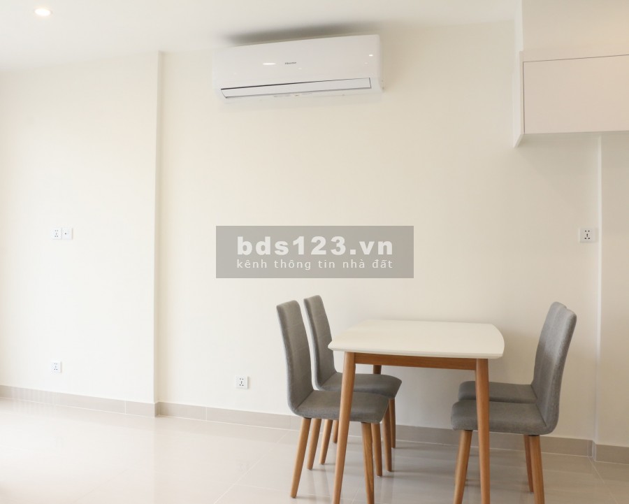 Chủ nhà gửi thuê gấp căn 2PN1WC nội thất full gỗ tại Vinhomes Smart City