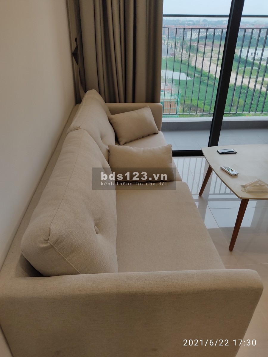 Chủ nhà gửi thuê gấp căn 2PN1WC nội thất full gỗ tại Vinhomes Smart City