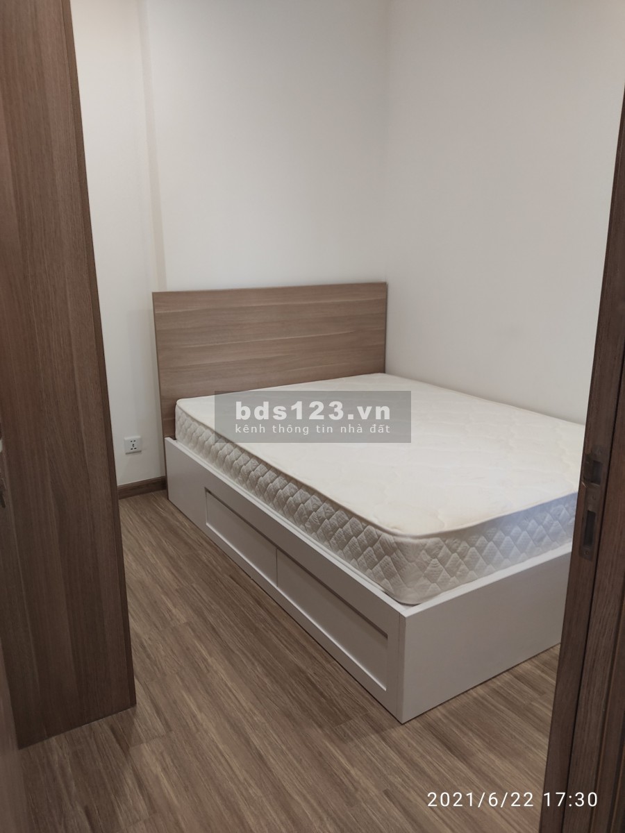 Chủ nhà gửi thuê gấp căn 2PN1WC nội thất full gỗ tại Vinhomes Smart City