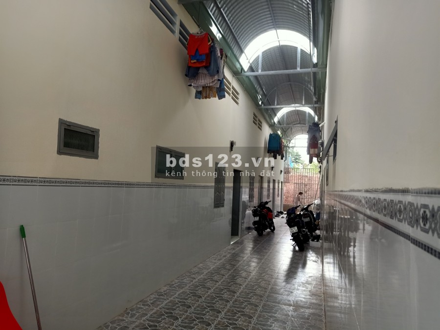 Gia đình cần tiền trả nợ cần bán trọ đang kinh doanh ổn định ngay Khu Đô Thị và Công Nghiệp Mỹ Phước 3.