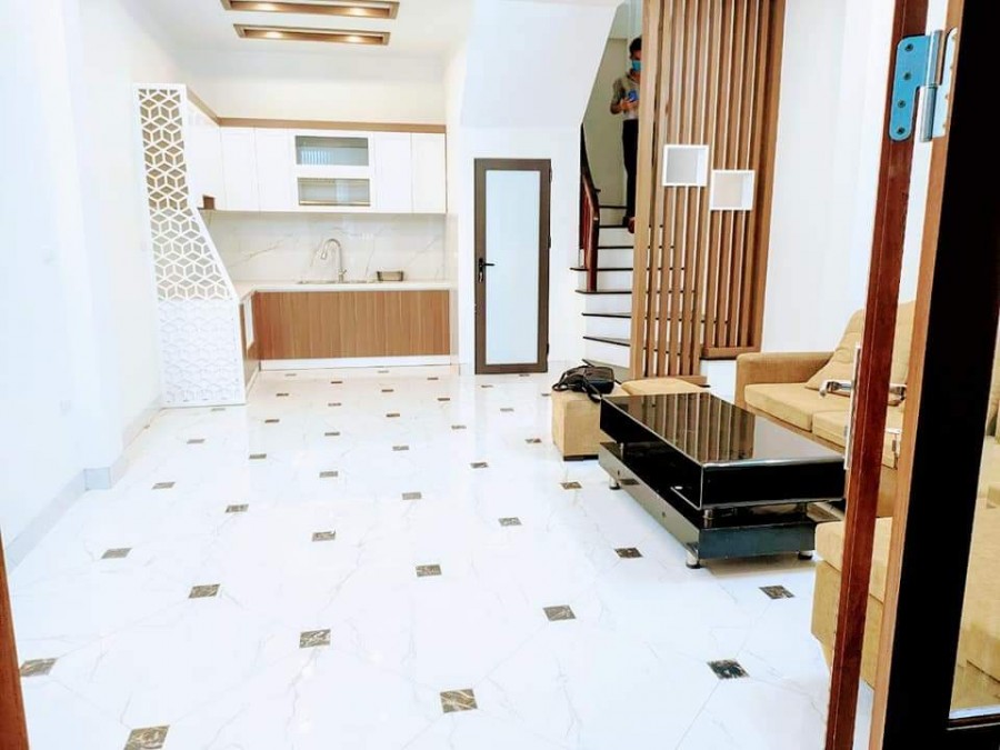 Bán nhà Lương Khánh Thiên ô tô đổ cửa bãi ô tô trước nhà, mới koong, dt 60m2, 6 tầng, mt 4.7 nhỉnh 4.7 tỷ
