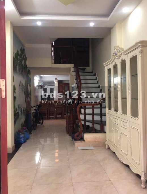 Khu vip Phú Đô giá chỉ 3.25 tỷ, đúc 4 tầng, nong thoáng, ô tô nội thất, lh 0966396381