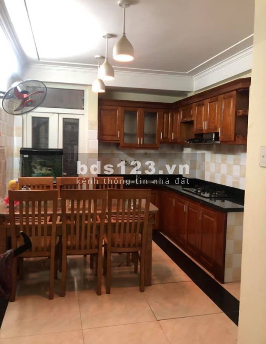 Khu vip Phú Đô giá chỉ 3.25 tỷ, đúc 4 tầng, nong thoáng, ô tô nội thất, lh 0966396381