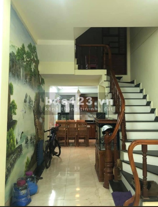 Khu vip Phú Đô giá chỉ 3.25 tỷ, đúc 4 tầng, nong thoáng, ô tô nội thất, lh 0966396381