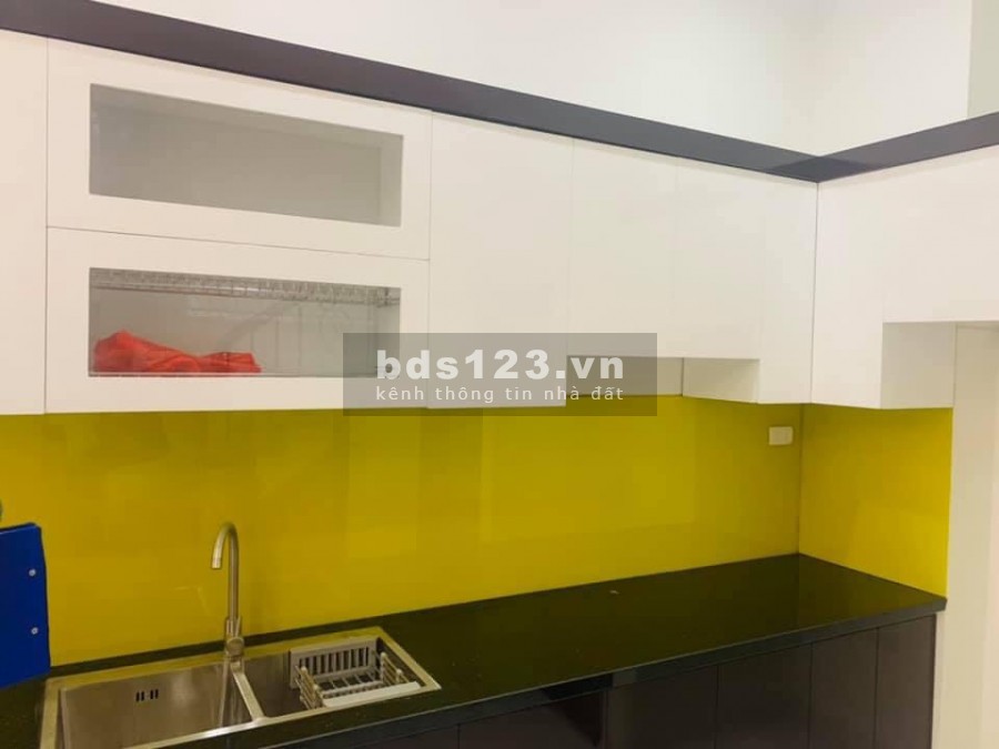 Bán nhà Quận Hà Đông, ô tô đỗ cửa, ở được ngay, dt 59m2 đúc 4 tầng