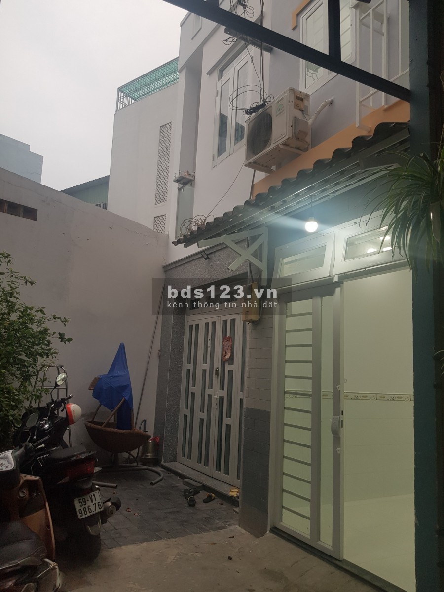 Nhà đẹp hẻm ba gác đường số 5, Linh Tây sổ hồng riêng nở hậu, giá 2.5 tỷ