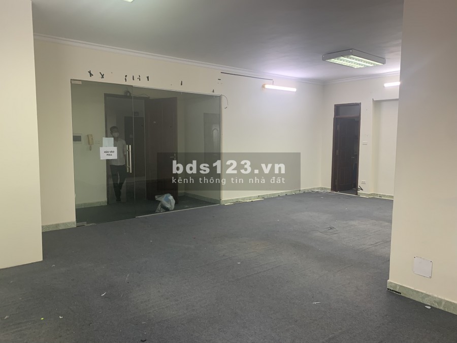 Cho thuê chung cư 34T Trung Hòa Nhân Chính 2PN 130m2 làm văn phòng 11 triệu. LH 0377983070