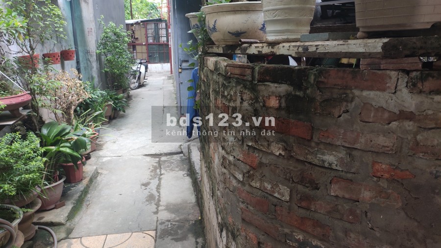 Bán 69m2 đất lô góc ngõ 599 Phạm Văn Đồng cách đường ô tô 10m giá 3 tỷ. LH 0912442669