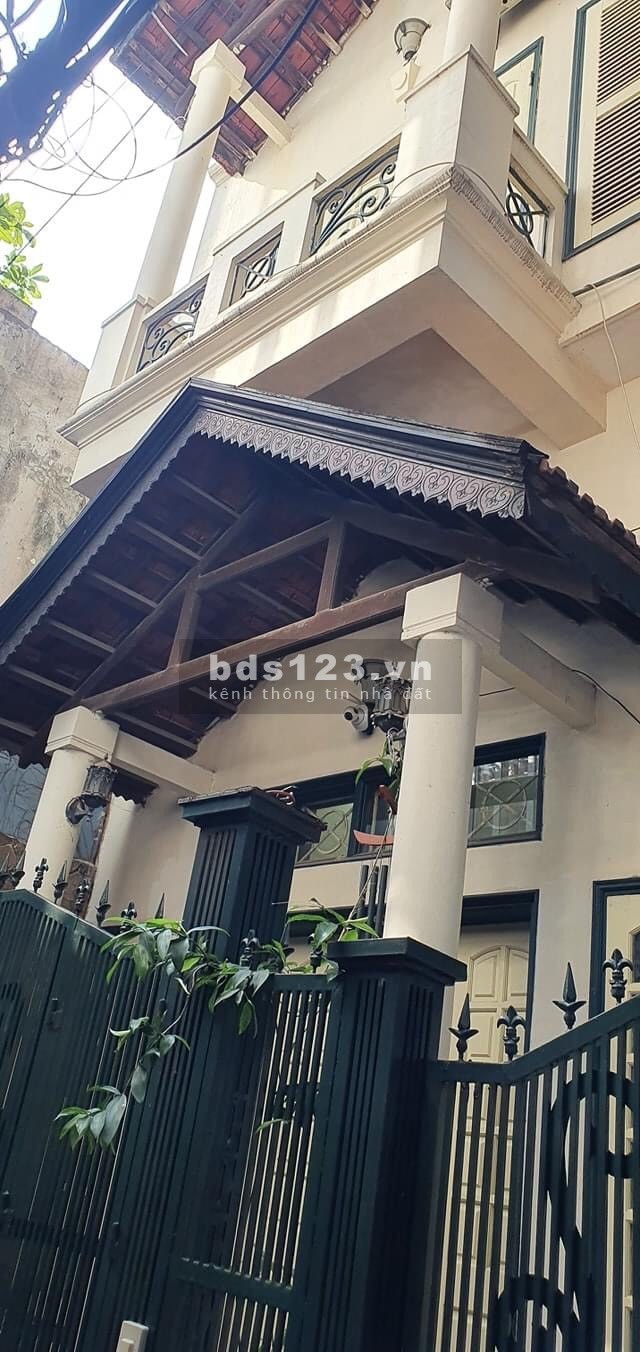 Bán nhà Từ Liêm Trần Cung Cổ Nhuế 60m2 5 tầng giá 4.3 tỷ nhà đẹp