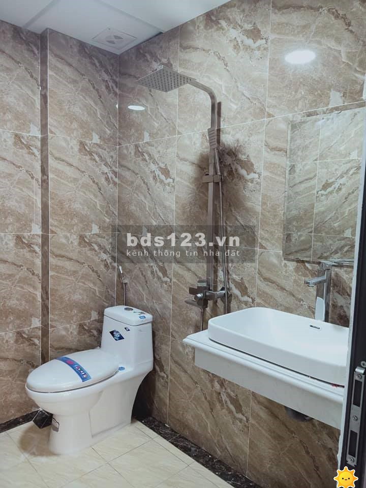 Bán 5 căn nhà phân lô mới xây Thụy Phương ôtô đỗ cửa, 5 tầng, thiết kế hiện đại, sang trọng.
