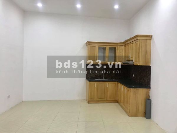 Nhà mới Phương Canh phù hợp lứa đôi trẻ, lô góc kinh doanh dễ dàng, giá chỉ 2.7 tỷ