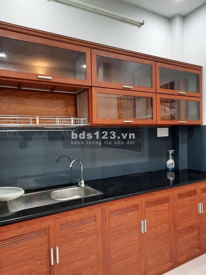 Cách Mạng Tháng 8 Ngay Sát Công Viên Lê Thị Riêng, giá thoả thuận
