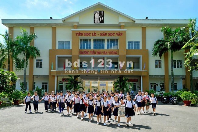 5000m2 GIÁ 690 triệu, sát cụm kcn Việt - Hàn, tiện ích, đầu tư, kinh doanh dễ dàng